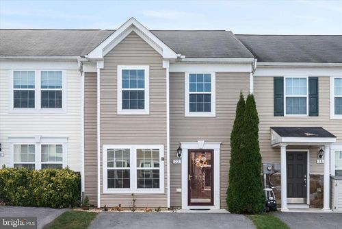 22 Fast View Dr, MARTINSBURG, WV, 25404-1106 | Card Image