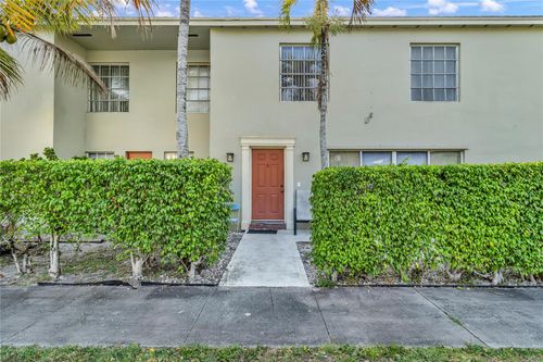 apt-6-5880 Nw 57th Ave, Tamarac, FL, 33319-2440 | Card Image