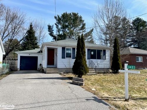 3433 Beachview Ave, Cumberland Beach, ON, L0K1G0 | Card Image