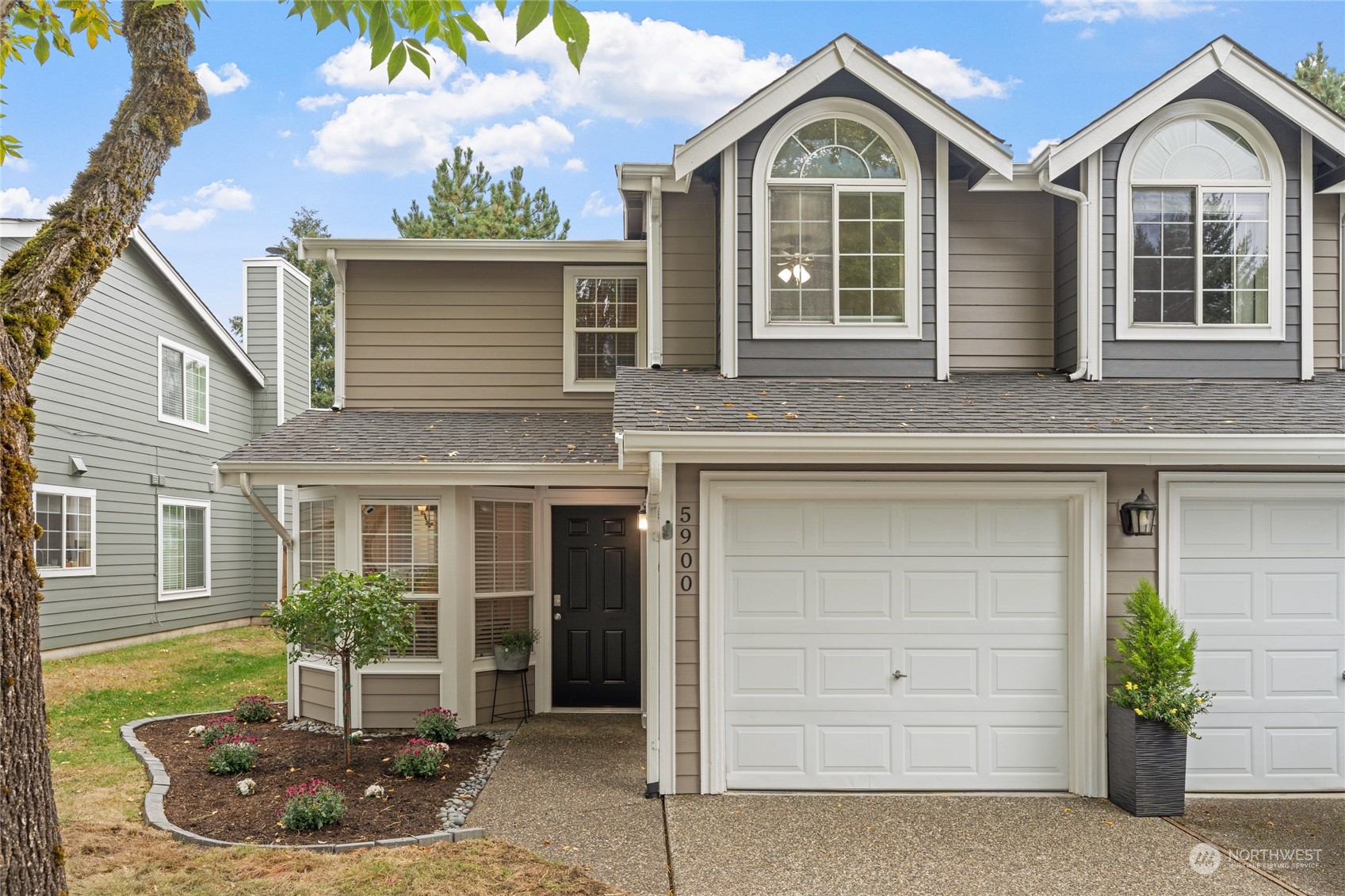 Chardonnay Dr, Lacey, WA 98513