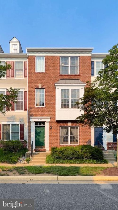 25144 Shultz Ter, CHANTILLY, VA, 20152-6717 | Card Image
