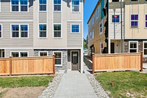 9019 172nd St Ne, Arlington, WA, 98223-8989 | Card Image