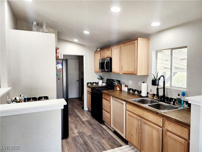 603 Virginia Way, House other with 3 bedrooms, 2 bathrooms and null parking in Indian Springs NV | Image 11
