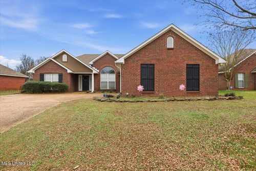 608 Summer Pl, Flowood, MS, 39232-7595 | Card Image