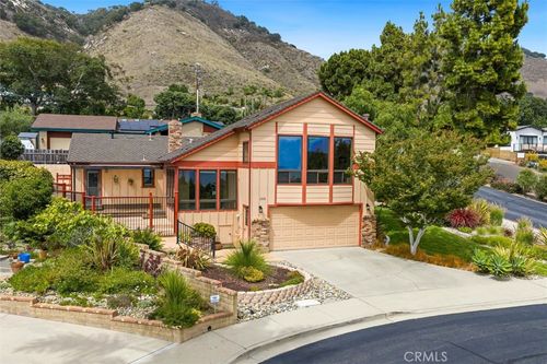 105 Park Pl, Pismo Beach, CA, 93449-1865 | Card Image