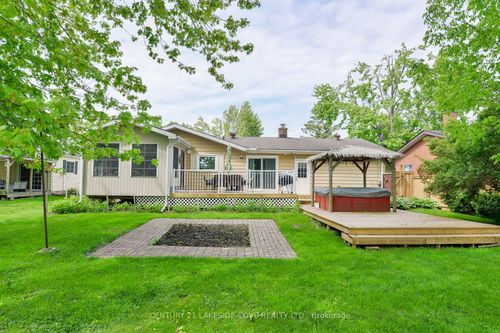 9 Pinetree Crt, Brechin, ON, L0K1B0 | Card Image