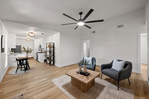 7002 Teaberry Dr, Austin, TX, 78745-6433 | Card Image