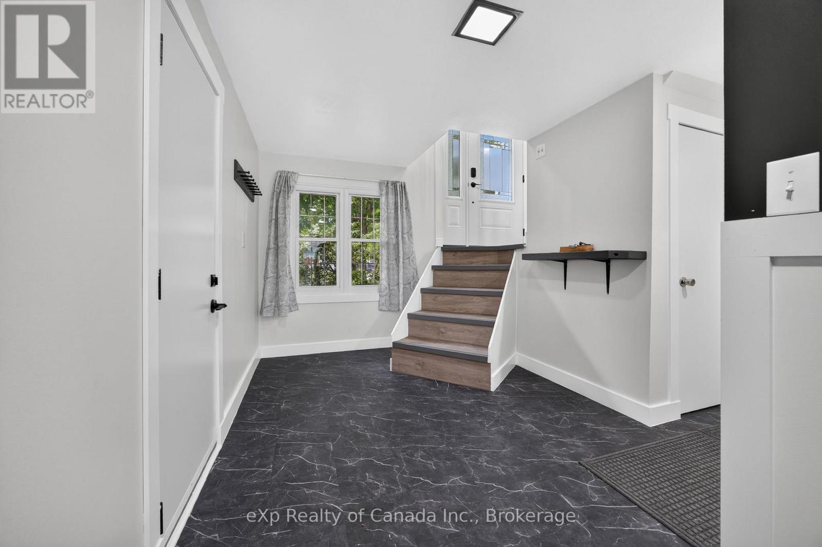 Residential in Norwich (Otterville) 4