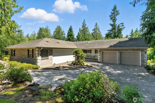 270 Pioneer Dr, Port Ludlow, WA, 98365-9653 | Card Image