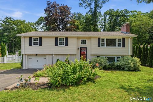 39 Timber Trl, East Hartford, CT, 06118-3558 | Card Image