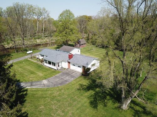 2240 Sperry Rd, Berlin, MI, 48002-2018 | Card Image