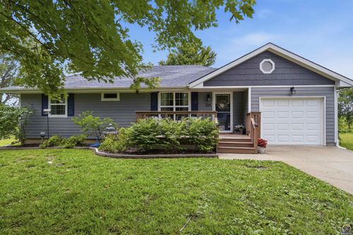205 Surrey Ln, Overbrook, KS, 66524-9492 | Card Image