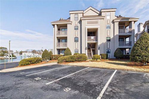 apt-304-423 Harbour Pt, Virginia Beach, VA, 23451-7148 | Card Image