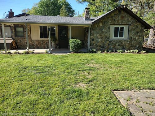 3145 Krafft Rd, Fort Gratiot, MI, 48059-3828 | Card Image