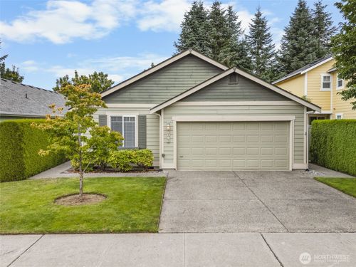 8040 Andover Ln Se, Tumwater, WA, 98501-6877 | Card Image