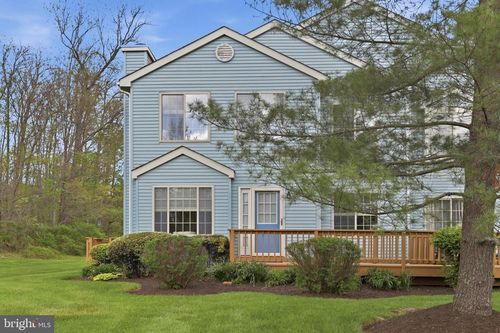 379 Pondview Dr, HARLEYSVILLE, PA, 19438-2398 | Card Image