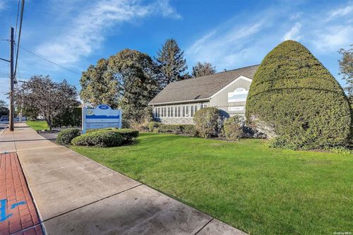 245 Bay Shore Rd, Bay Shore, NY, 11706-5325 | Card Image