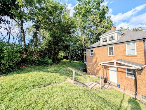 213 5th St, Jeannette, PA, 15644-1761 | Card Image