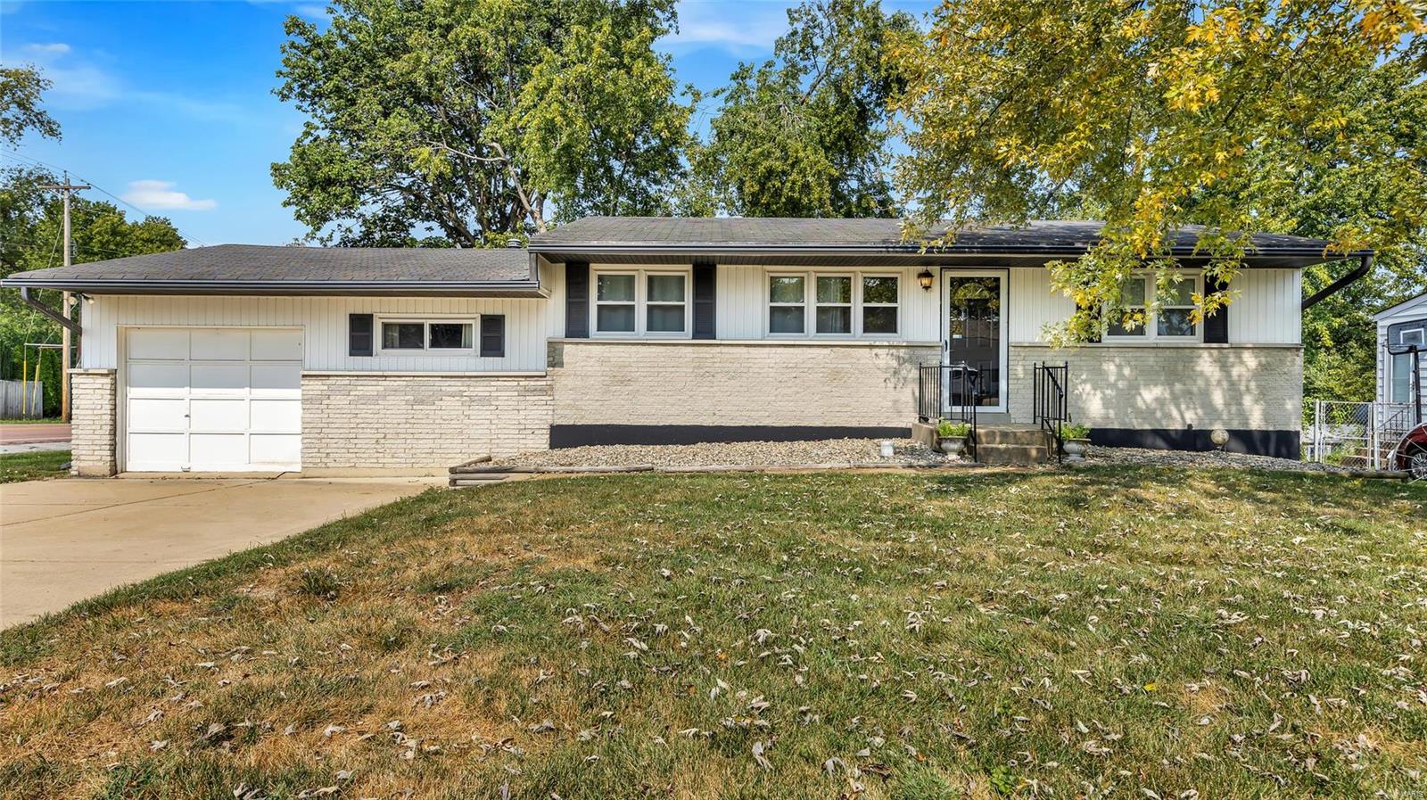 Fabick Dr, Saint Louis, MO 63123