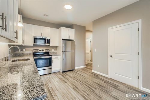 306-9 Steele Blvd, Berlin, CT, 06037 | Card Image