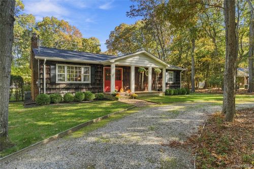 59 Woodlot Road, Brookhaven, NY, 11961 | Card Image