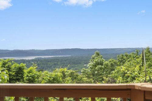 127 Kachina Trl, Branson West, MO, 65737-8802 | Card Image