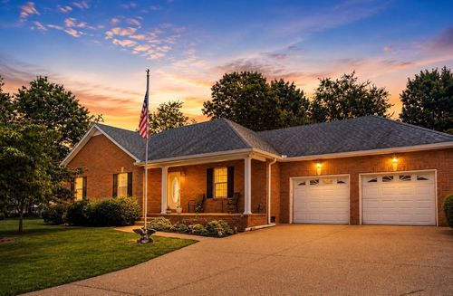 1004 Deann Ct, Cottontown, TN, 37048-4802 | Card Image