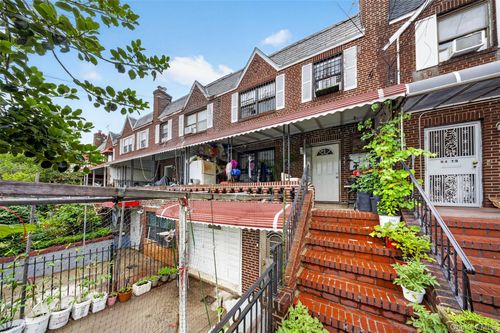 9413 Alstyne Avenue, New York, NY, 11373 | Card Image