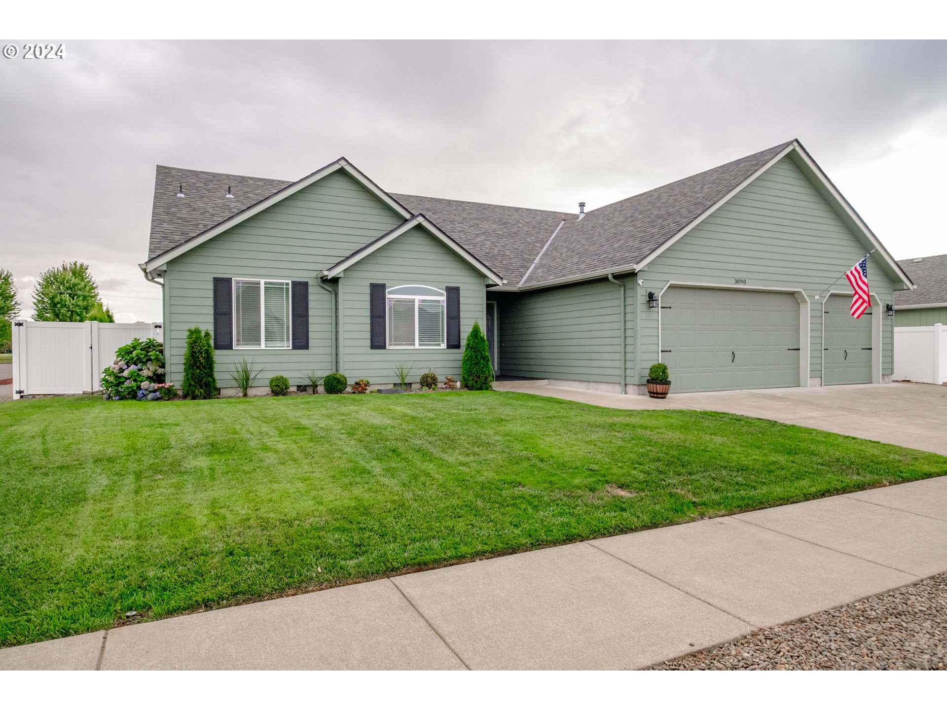Oxford Ave, Albany, OR 97322 #1