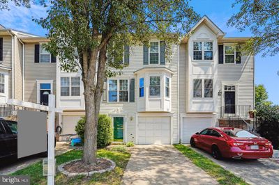 606 Cobbler Terrace Se, Townhouse with 3 bedrooms, 2 bathrooms and null parking in LEESBURG VA | Image 1