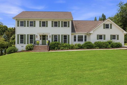 5266 Wynterhall Way, Dunwoody, GA, 30338-3746 | Card Image