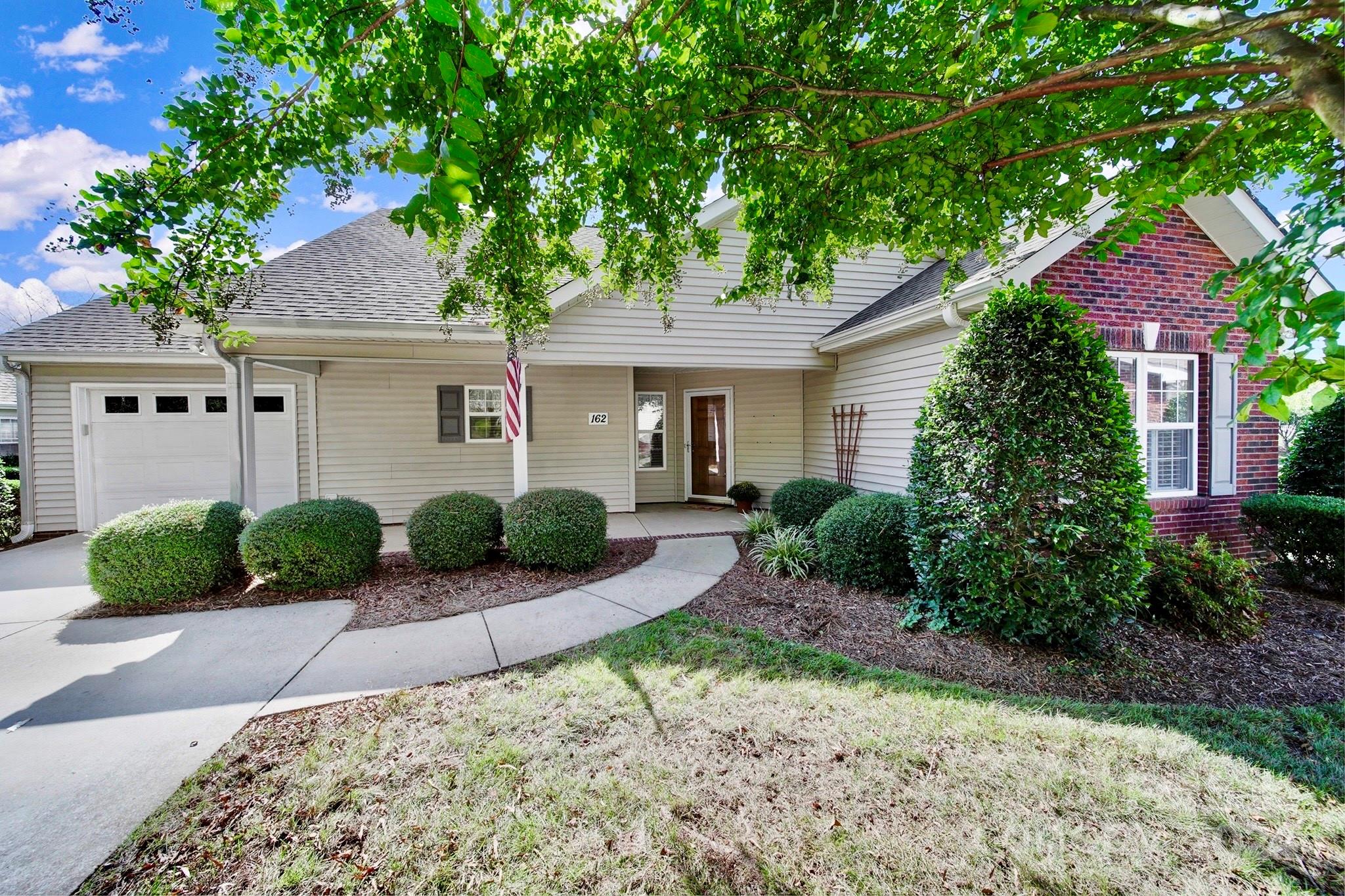Ashwood Ln, Mooresville, NC 28117