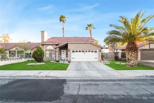 6361 Chisos Dr, Las Vegas, NV, 89103-2255 | Card Image