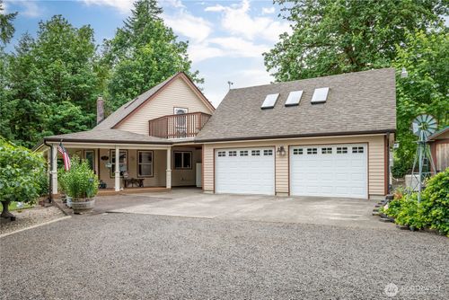 241 Growlers Gulch, Castle Rock, WA, 98611-9071 | Card Image