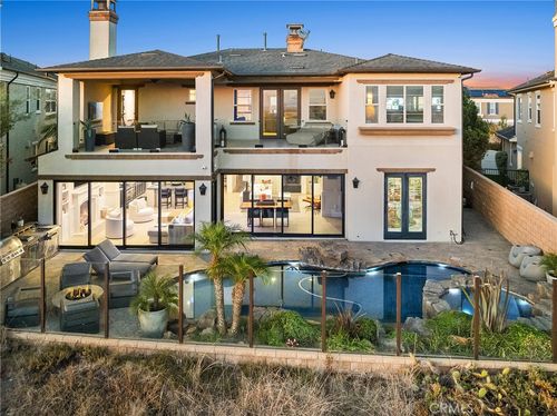 4682 Oceanridge, Huntington Beach, CA, 92649 | Card Image