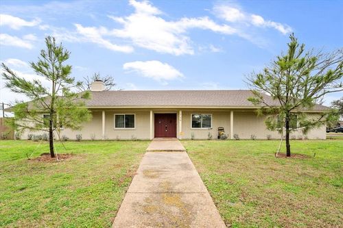 739 Bluebonnet St, Mexia, TX, 76667-2038 | Card Image