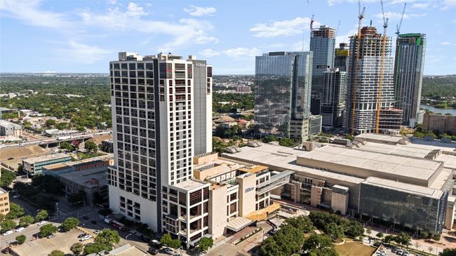 APT-2912 - 555 E 5 Th St, Condo with 3 bedrooms, 4 bathrooms and 2 parking in Austin TX | Image 38