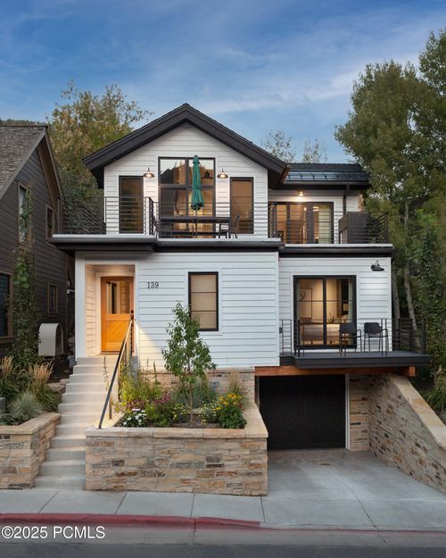 139 Main St, Park City, UT, 84060-5267 | Card Image