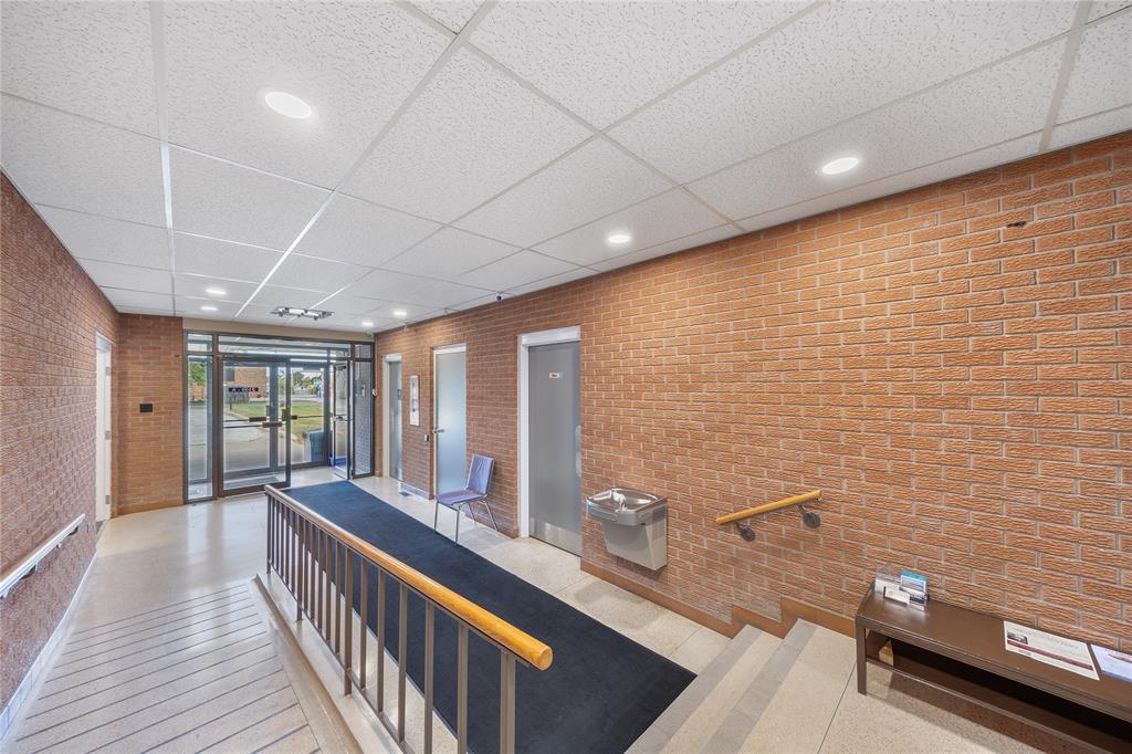 Commercial Sale in Sarnia 4