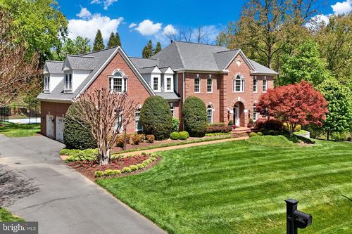1090 Mill Field Ct, GREAT FALLS, VA, 22066-1868 | Card Image
