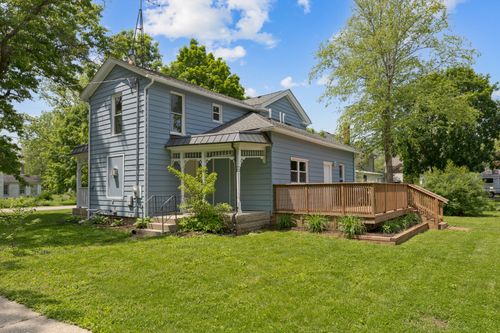 5702 Market St, Richmond, IL, 60071-9513 | Card Image