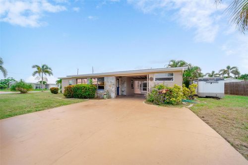 150 Poinsettia Cir Ne, PORT CHARLOTTE, FL, 33952-8237 | Card Image