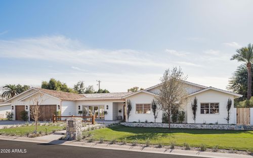 123 E Kaler Dr, Phoenix, AZ, 85020-4045 | Card Image