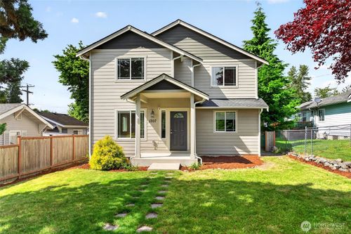 1307 E 67th St, Tacoma, WA, 98404-3416 | Card Image