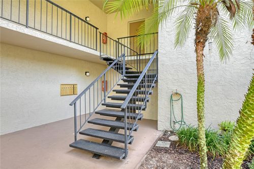 22-3282 S Semoran Blvd, ORLANDO, FL, 32822-1634 | Card Image