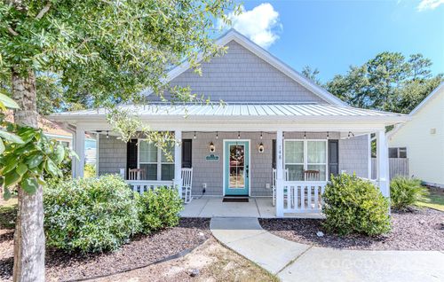 148 Ne 12th St, Oak Island, NC, 28465-6405 | Card Image