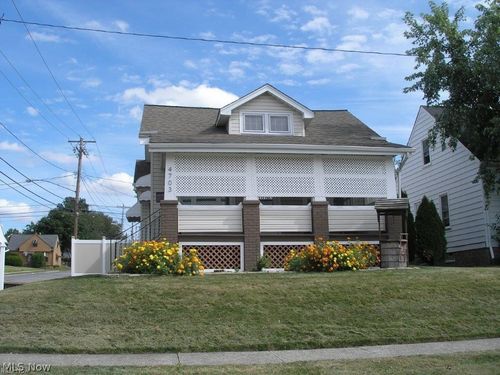 4703 E 86th St, Garfield Heights, OH, 44125-1331 | Card Image