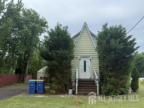 970 Hamilton St, Somerset, NJ, 08873-3338 | Card Image