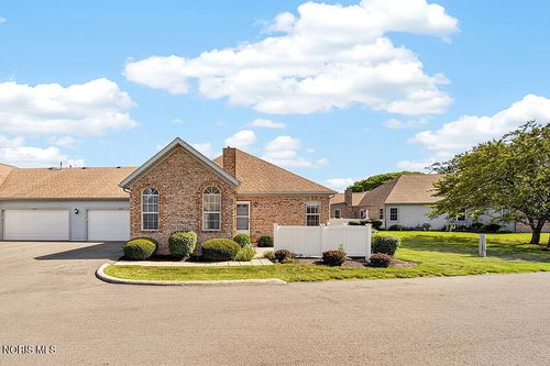 6-24-2224 Fox Run Cir, Findlay, OH, 45840-7488 | Card Image