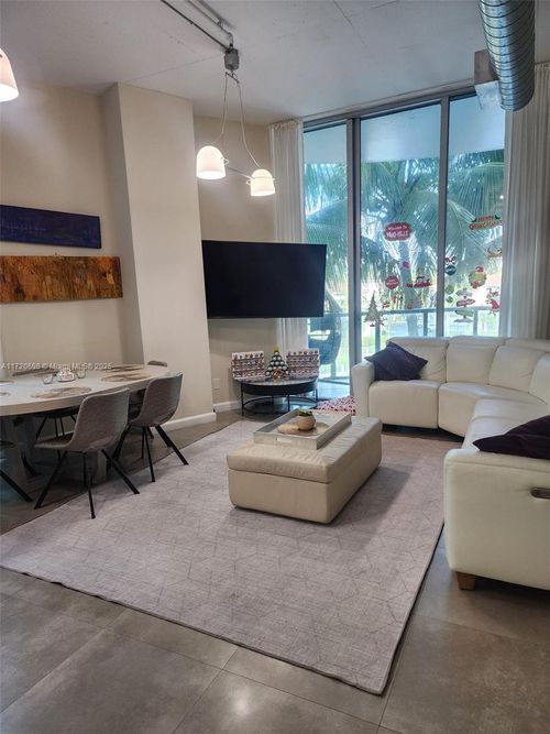 apt-301-3029 Ne 188th St, Aventura, FL, 33180-2879 | Card Image